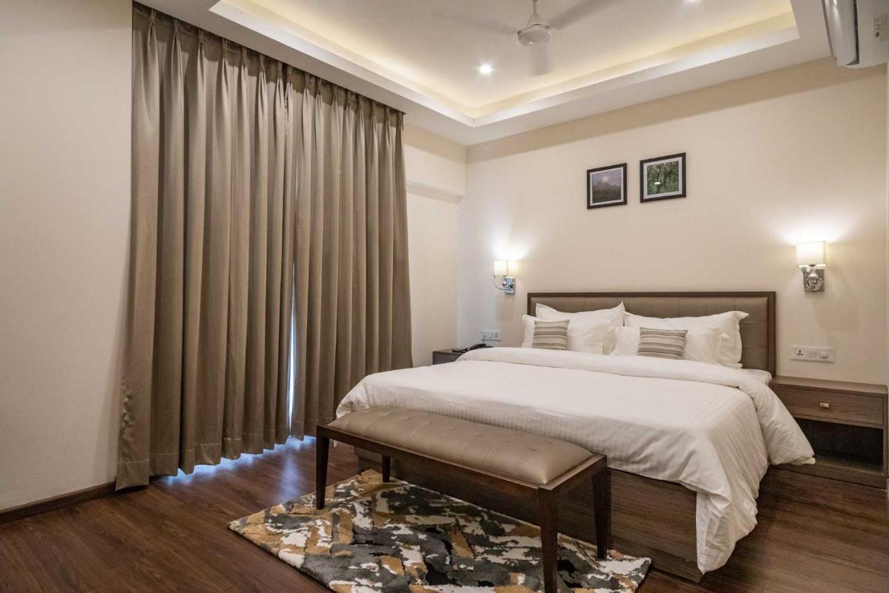 Hotel Alaya Dehradun Exteriör bild